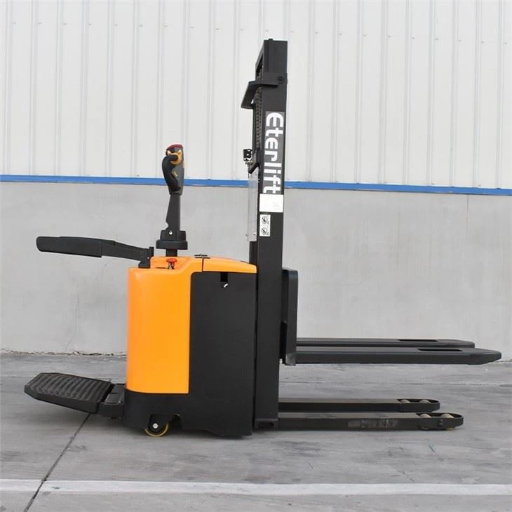 Electric Stacker Forklift 1500kg